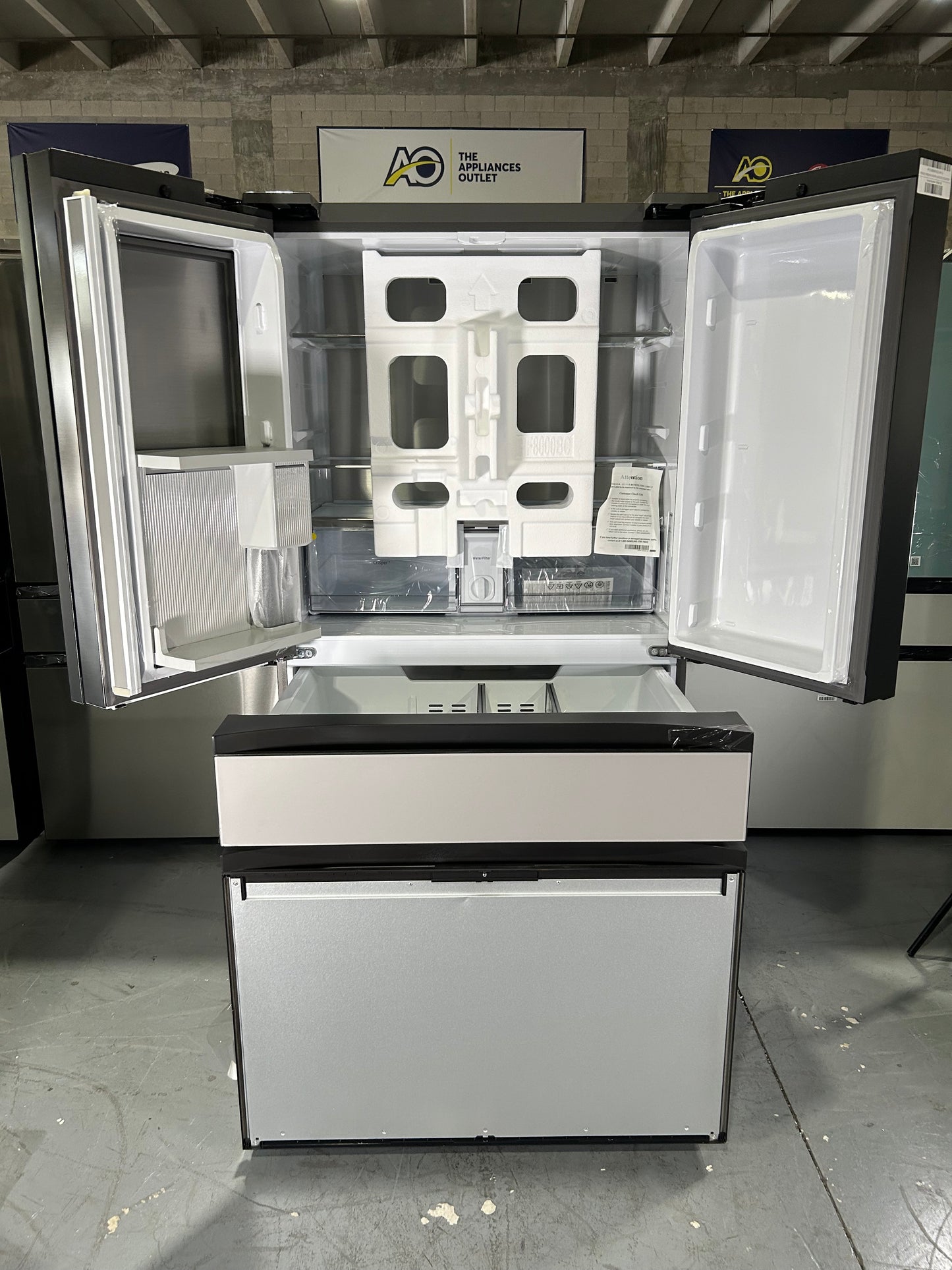 SAMSUNG FRIDGE OPEN BOX (RF23BB8600AP) Bespoke Counter Depth 4-Door French Door Refrigerator (23 cu. ft.) with Beverage Center™ (Custom Panel Ready)