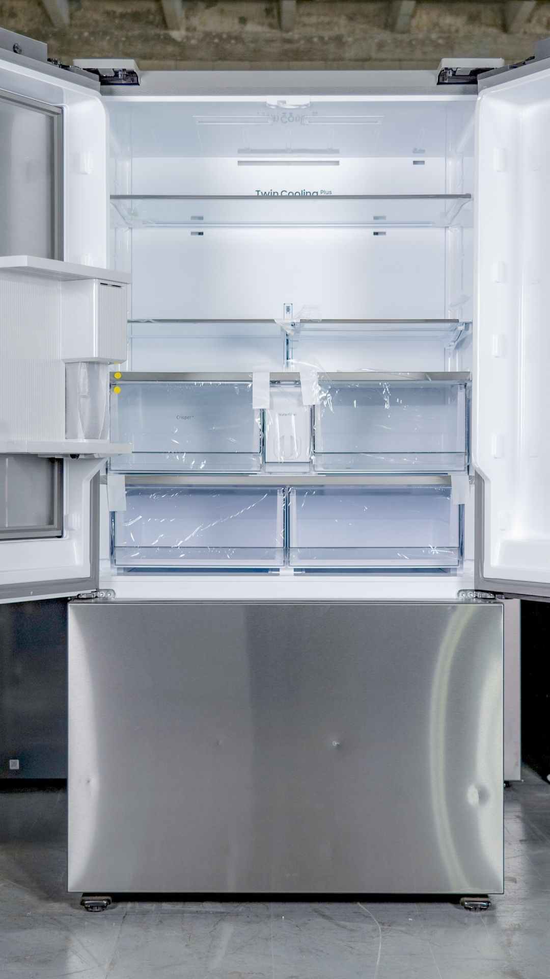 SAMSUNG FRIDGE OPEN BOX
(RF24BB6600QL) Bespoke Counter Depth 3-Door French Door Refrigerator (24 cu. ft.) with Beverage Center™