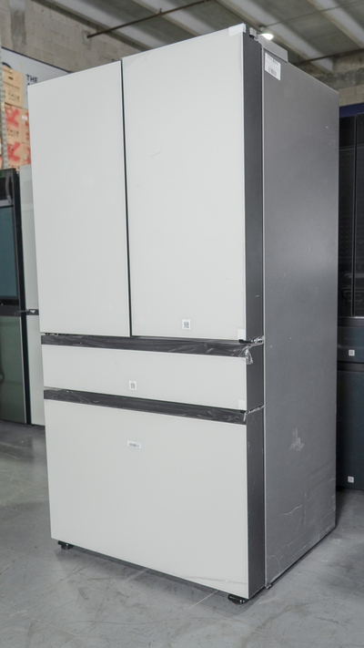 SAMSUNG FRIDGE OPEN BOX
(RF23BB860012) Bespoke Counter Depth 4-Door French Door Refrigerator (23 cu. ft.) with Beverage Center™