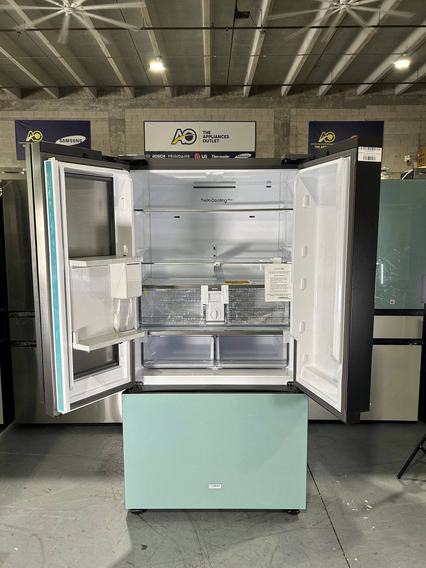 SAMSUNG FRIDGE OPEN BOX
(RF24BB6600AP) Bespoke Counter Depth 3-Door French Door Refrigerator (24 cu. ft.) with Beverage Center™ (Custom Panel Ready / Morning blue glass)