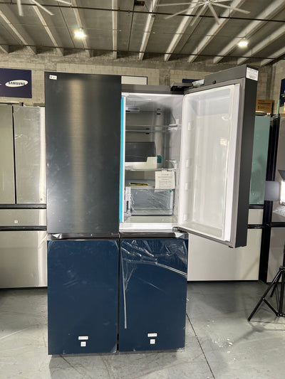 SAMSUNG FRIDGE OPEN BOX
(RF29A9675AP)  Bespoke 4-Door Flex™ Refrigerator (29 cu. ft.)  Custom Panel Ready Black Stainless steel + Navy Steel